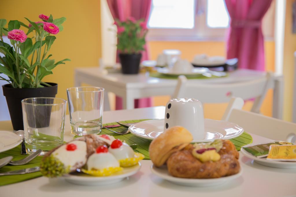 Tra L'Etna E Il Mare B&B カターニア エクステリア 写真