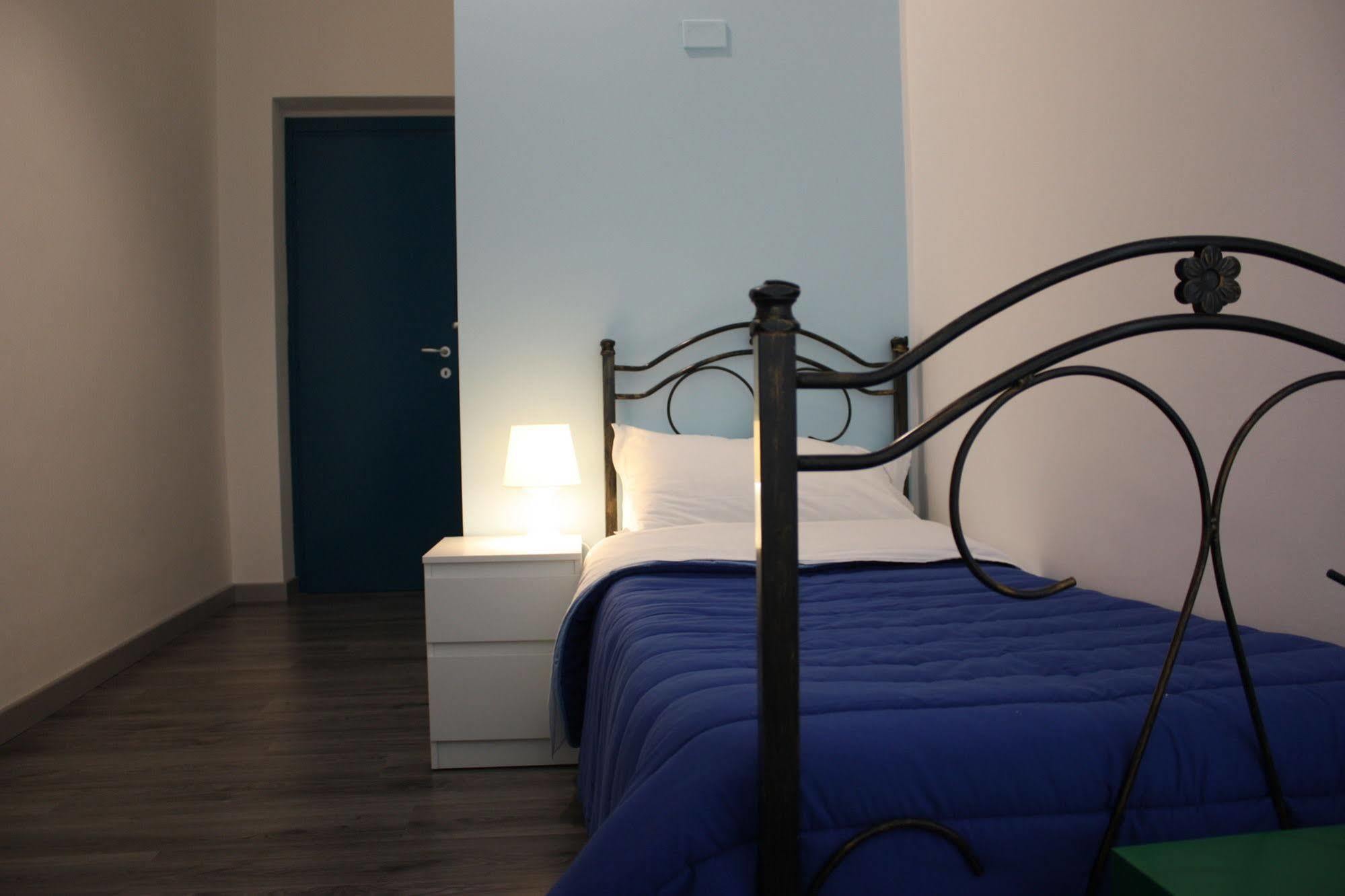 Tra L'Etna E Il Mare B&B カターニア エクステリア 写真