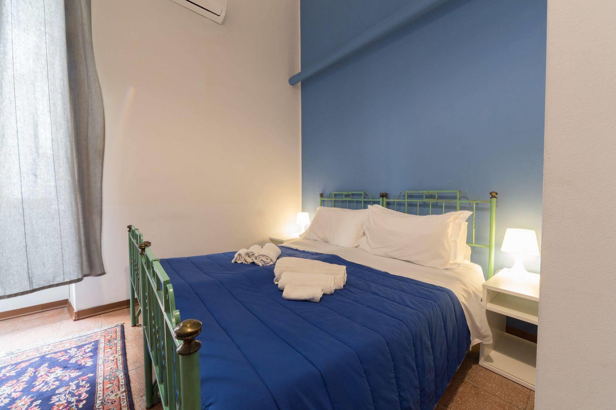 Tra L'Etna E Il Mare B&B カターニア エクステリア 写真